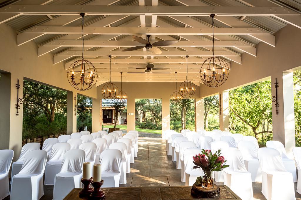 Hilton Bush Lodge & Function Venue Экстерьер фото