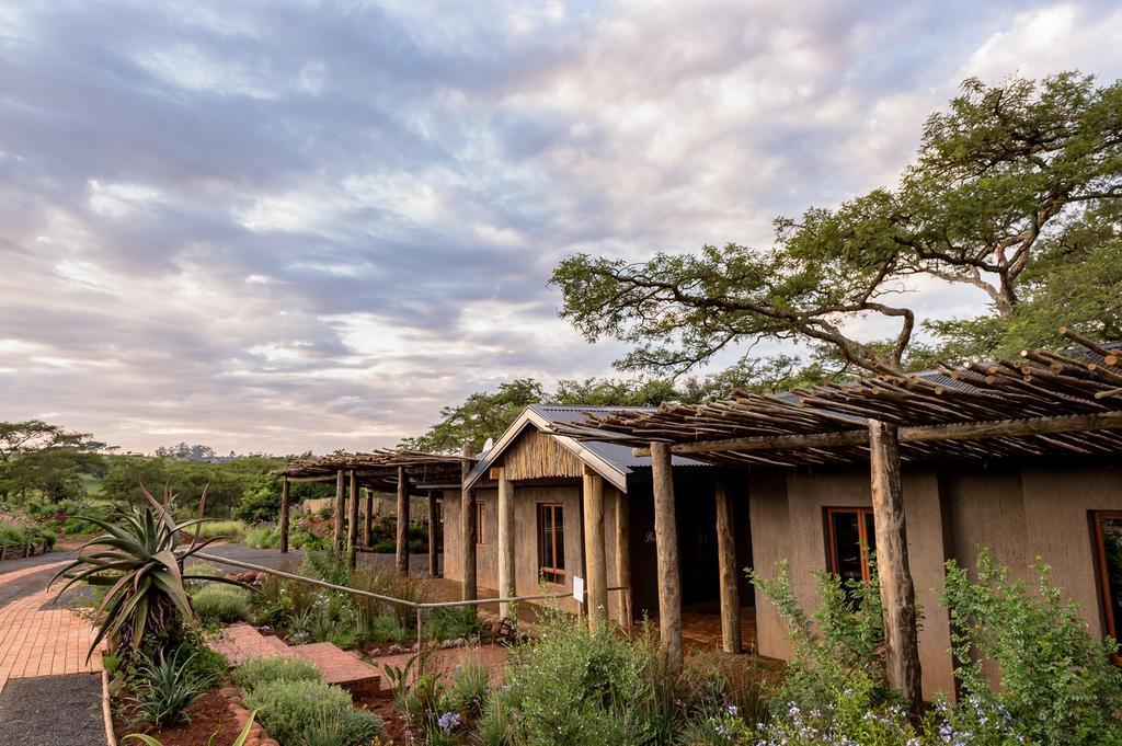 Hilton Bush Lodge & Function Venue Экстерьер фото